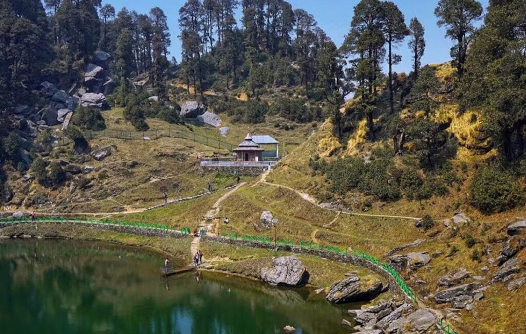 potography & Adventure Activities at Jalori Pass